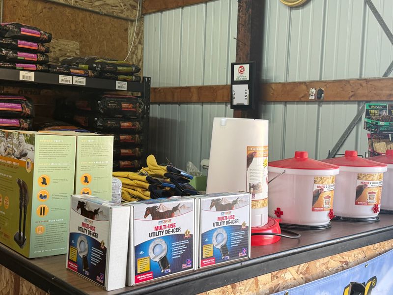 POND &amp; TANK HEATERS &amp; HEATED BOWLS