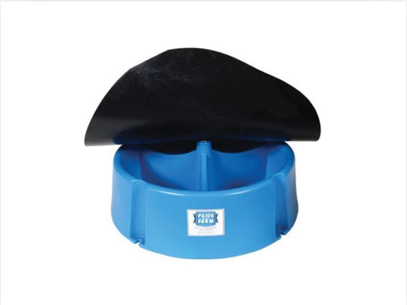 APPLEGATE LOW PROFILE MINERAL-BLUE MINERAL FEEDER