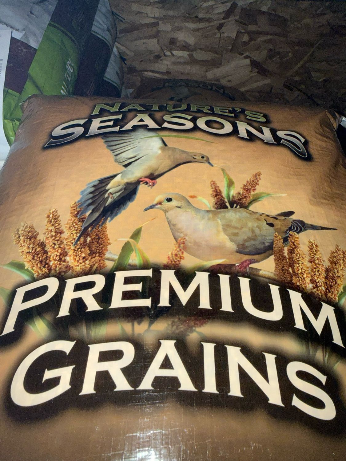 50# SCRATCH GAINS POULTRY/BIRD FEED