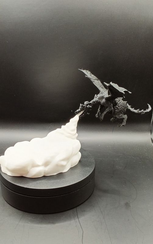 Fliegender Drache Feuerwehr spuckend mit Led  Beleuchtung 