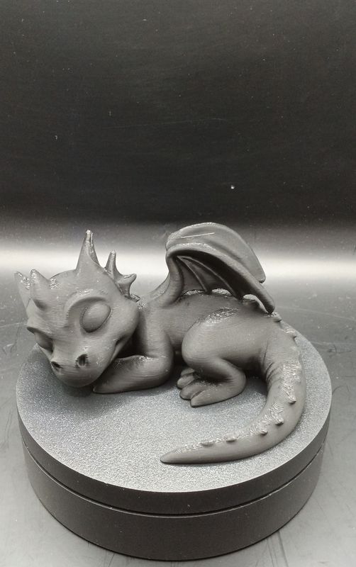 Baby Drache  Figur schlafend