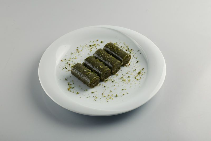 MODA Baklava Pistachio Roll Fistikli Dolama 5.5lb