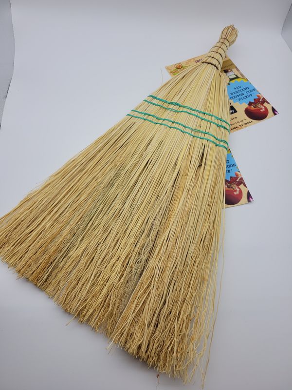 Traditional Corn Straw House Broom - El Supurge