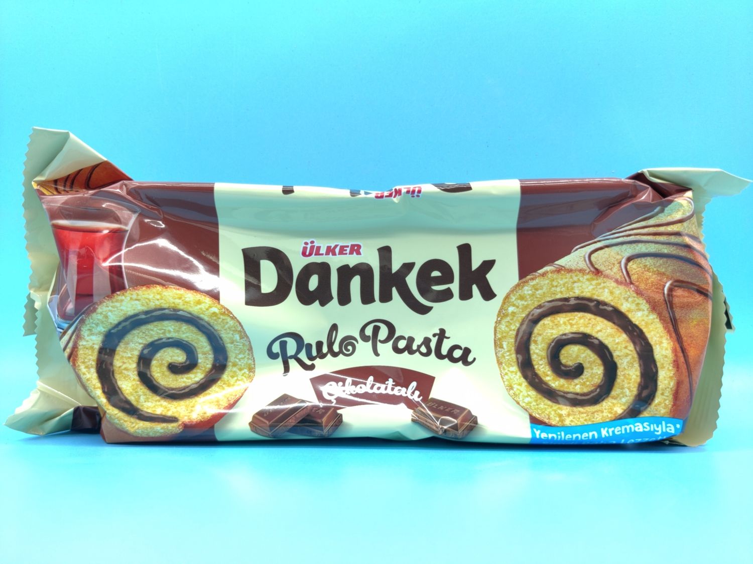 ULKER Dankek Roll Cake W Chocolate 235g