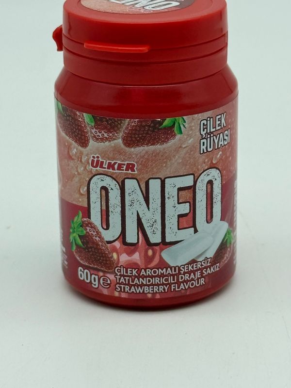 Ulker Oneo Strawberry Sugar Free Chewing Gum 60g – Fresh Strawberry Flavor, Xylitol Sweetened Gum