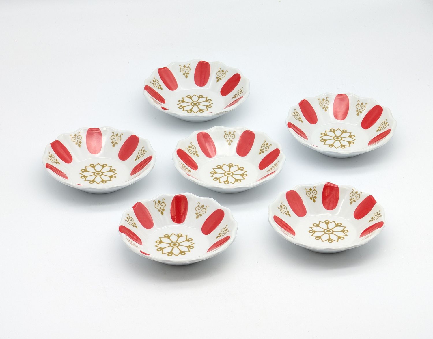 TRIA Melamine Red Tea Plate Set 6pcs - Melamin Kahveci Cay Tabagi Lux Kirmizi Desenli