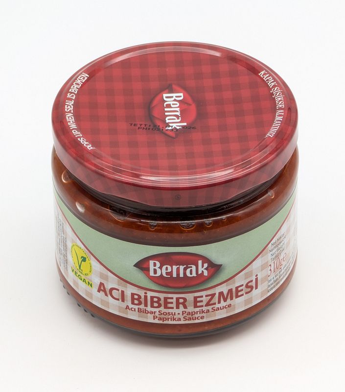 BERRAK Paprika Sauce - Aci Biber Ezmesi 310g