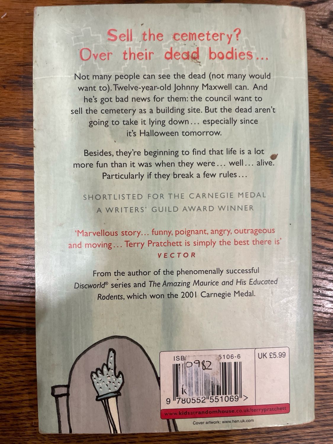 Johnny and the Dead by Terry Pratchett