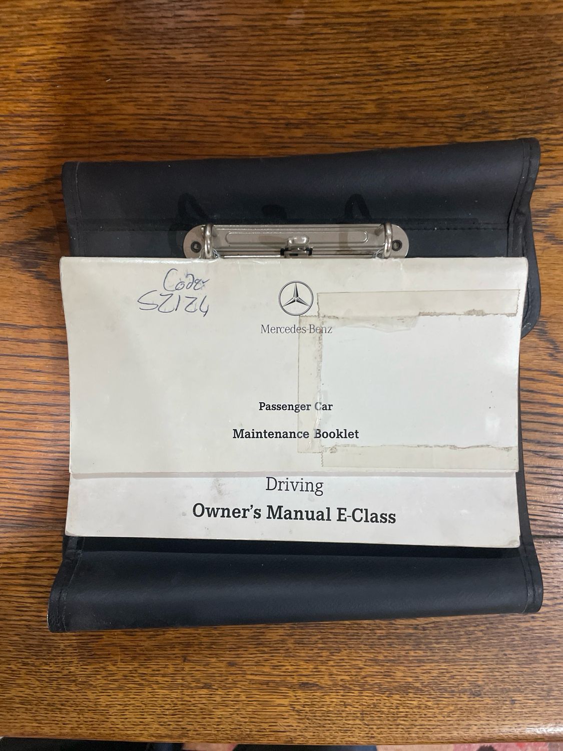 Mercedes-Benz W210 (pre-facelift) Complete Maintenance And Owner’s Manual In Original Canvas Pouch