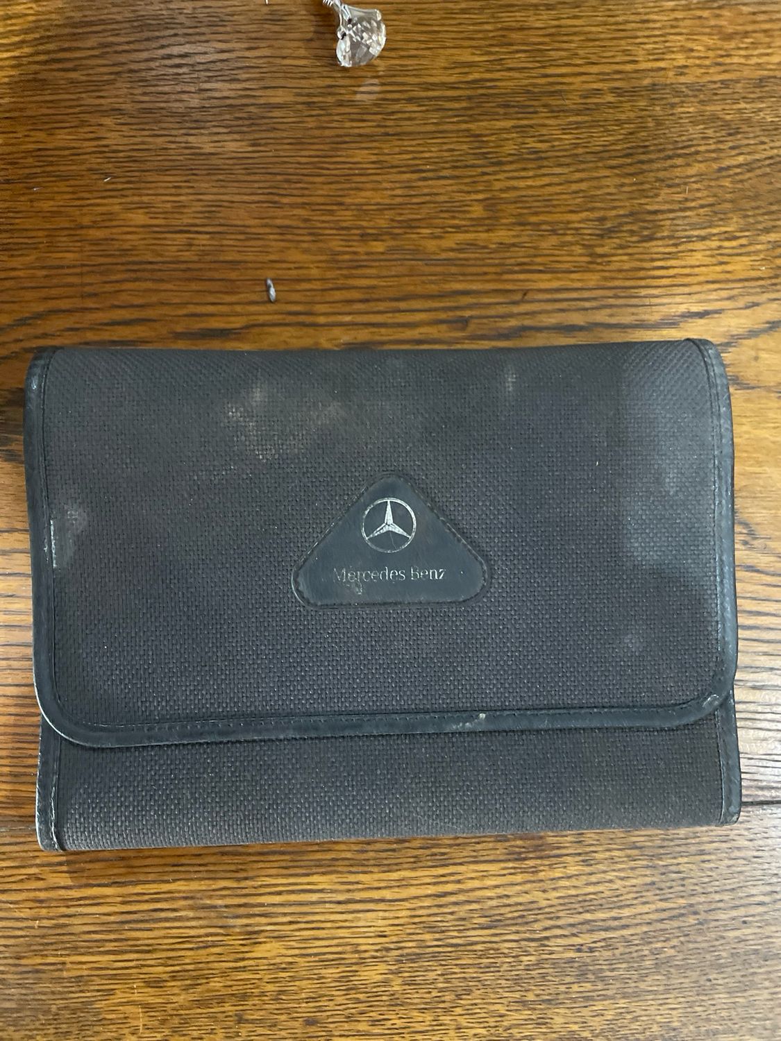 Mercedes-Benz W210 (pre-facelift) Complete Maintenance And Owner’s Manual In Original Canvas Pouch