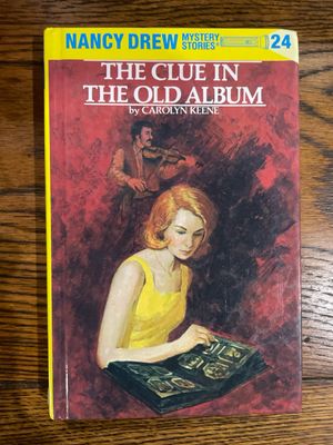 Nancy Drew 24: The Clue In The Old Album by Carolyn Keene