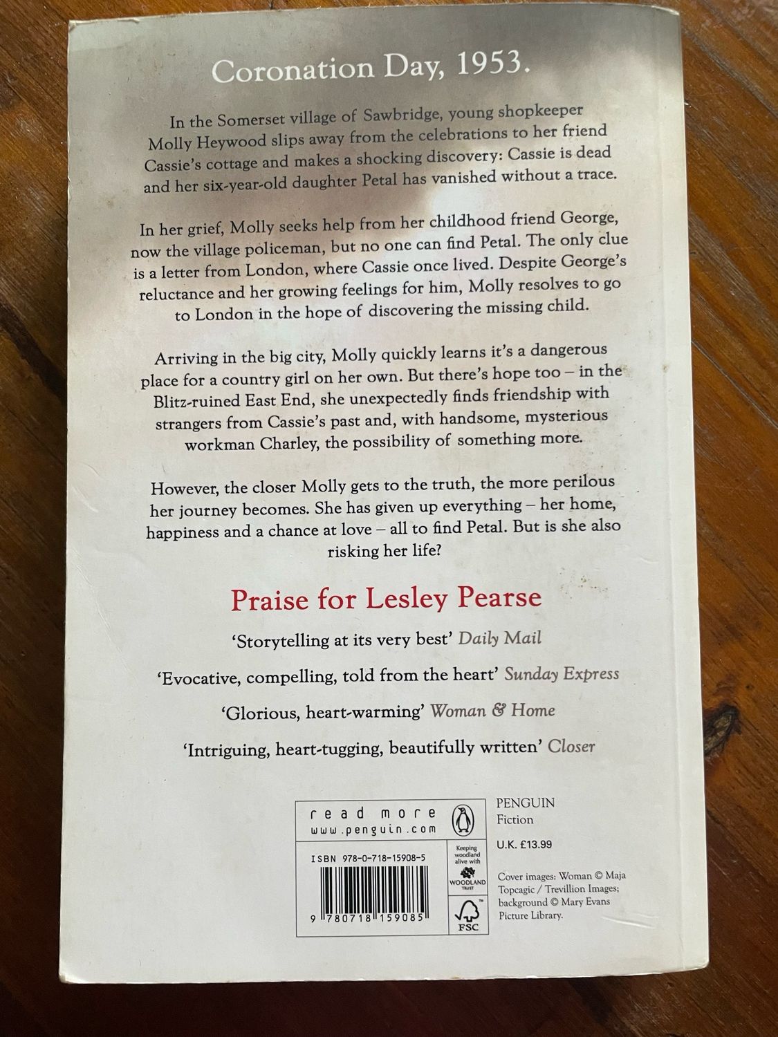 Without A Trace by Lesley Pearse