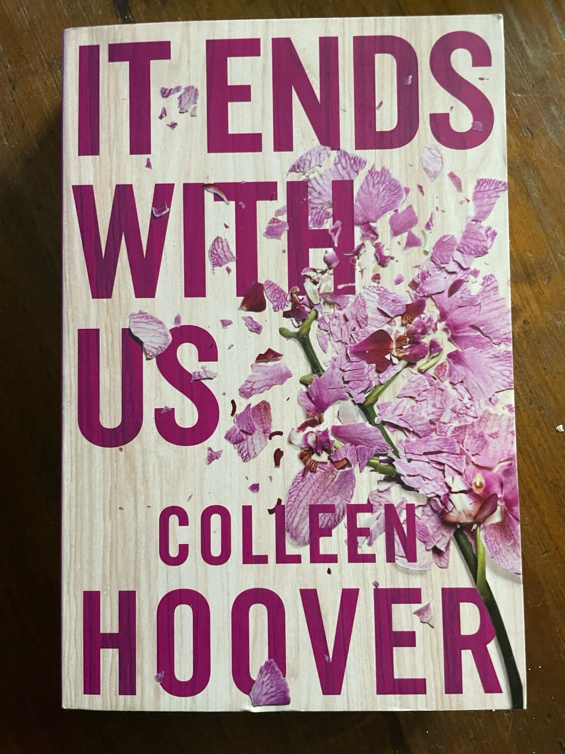 It Ends With Us by Colleen Hoover