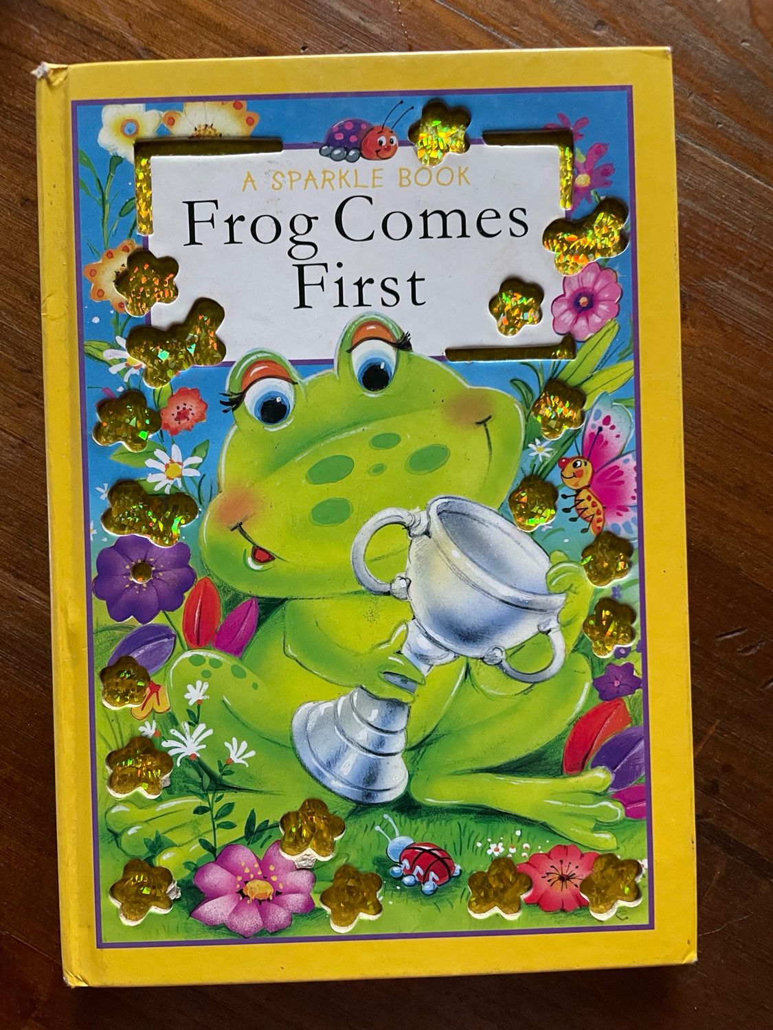 Frog Comes First - Sparkle Book
