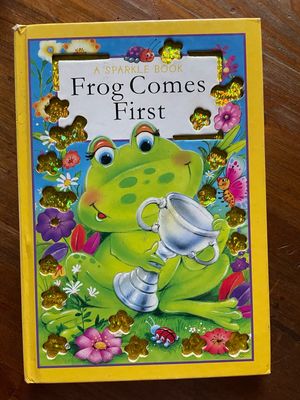 Frog Comes First - Sparkle Book