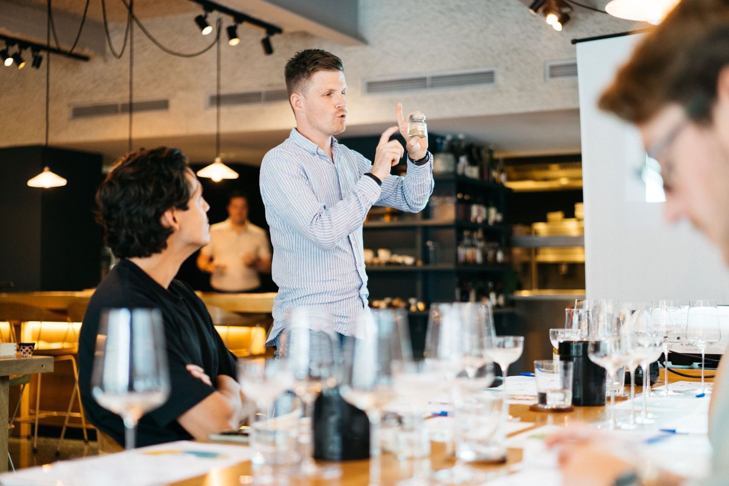 INTRODUCTORY SAKE PROFESSIONAL
