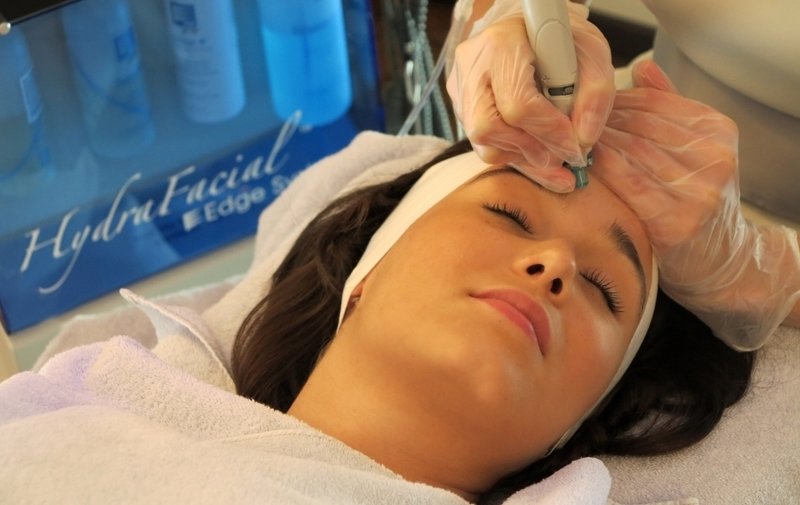 HydraFacial &amp; Poly LED