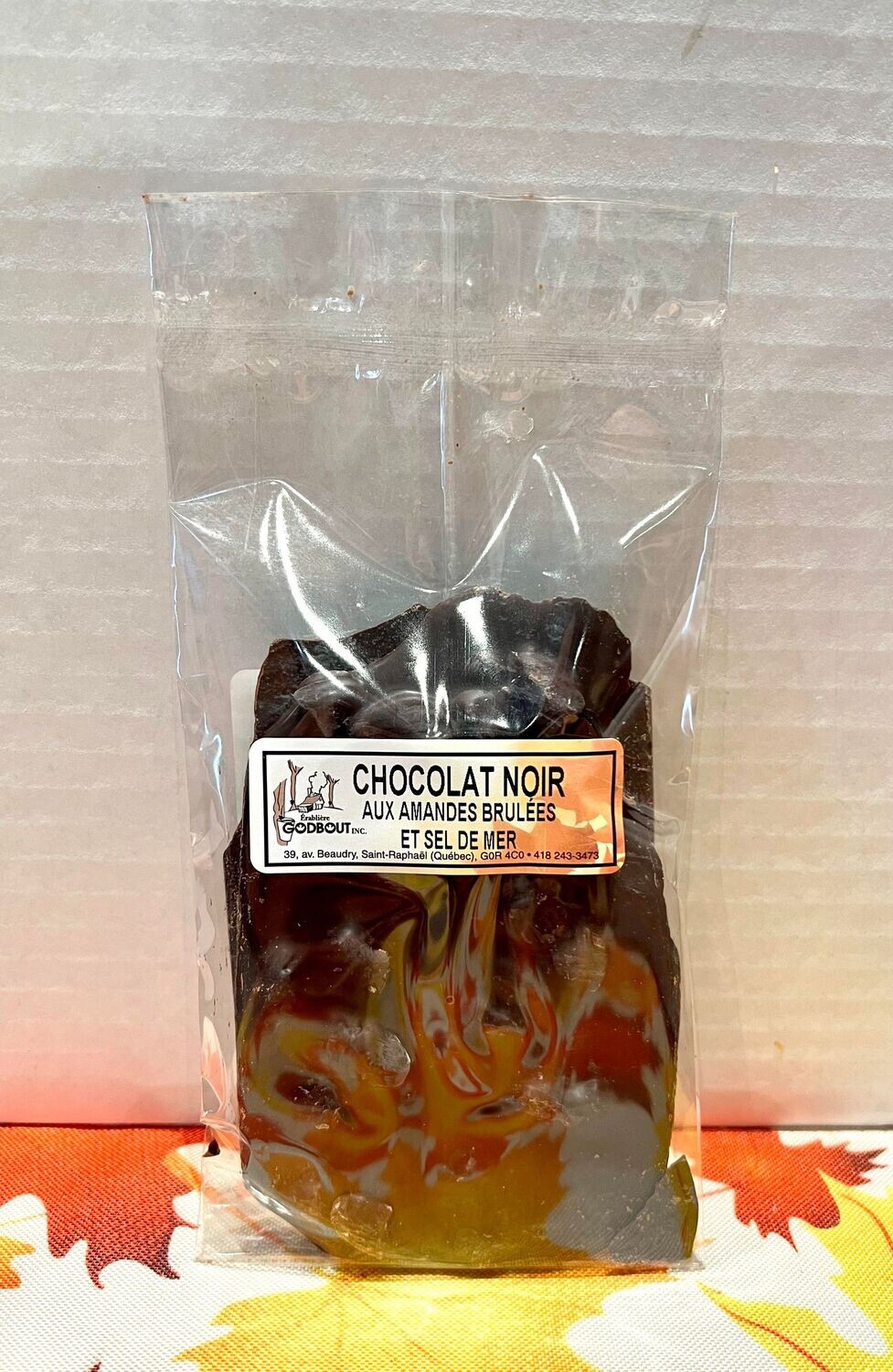 Amandes grillées au chocolat noir et sel de mer - Roasted almonds with dark chocolate and sea salt