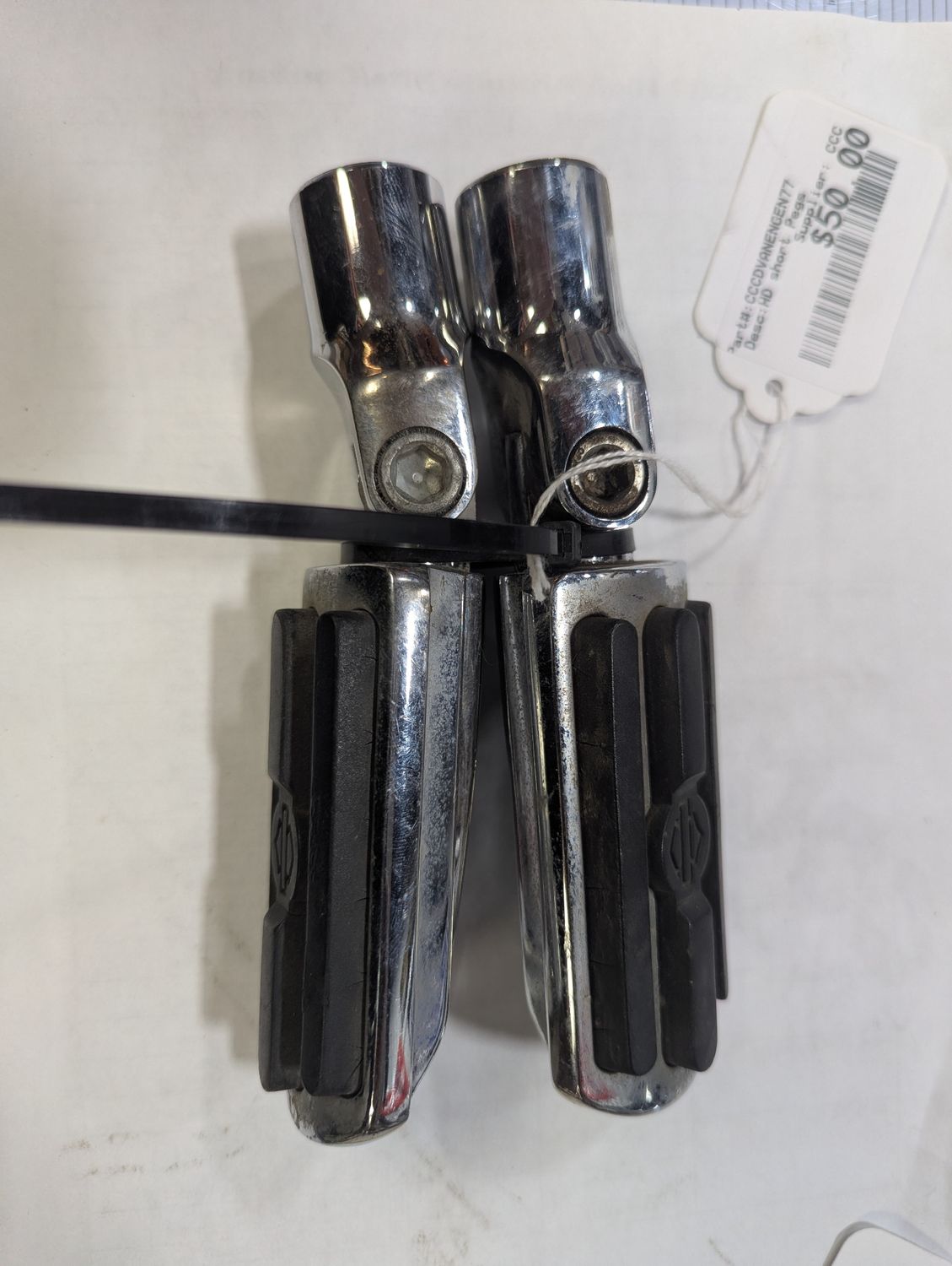 USED- Short HD Pegs - Passenger/Hwy Bar USED- Short HD Pegs - Passenger/Hwy Bar