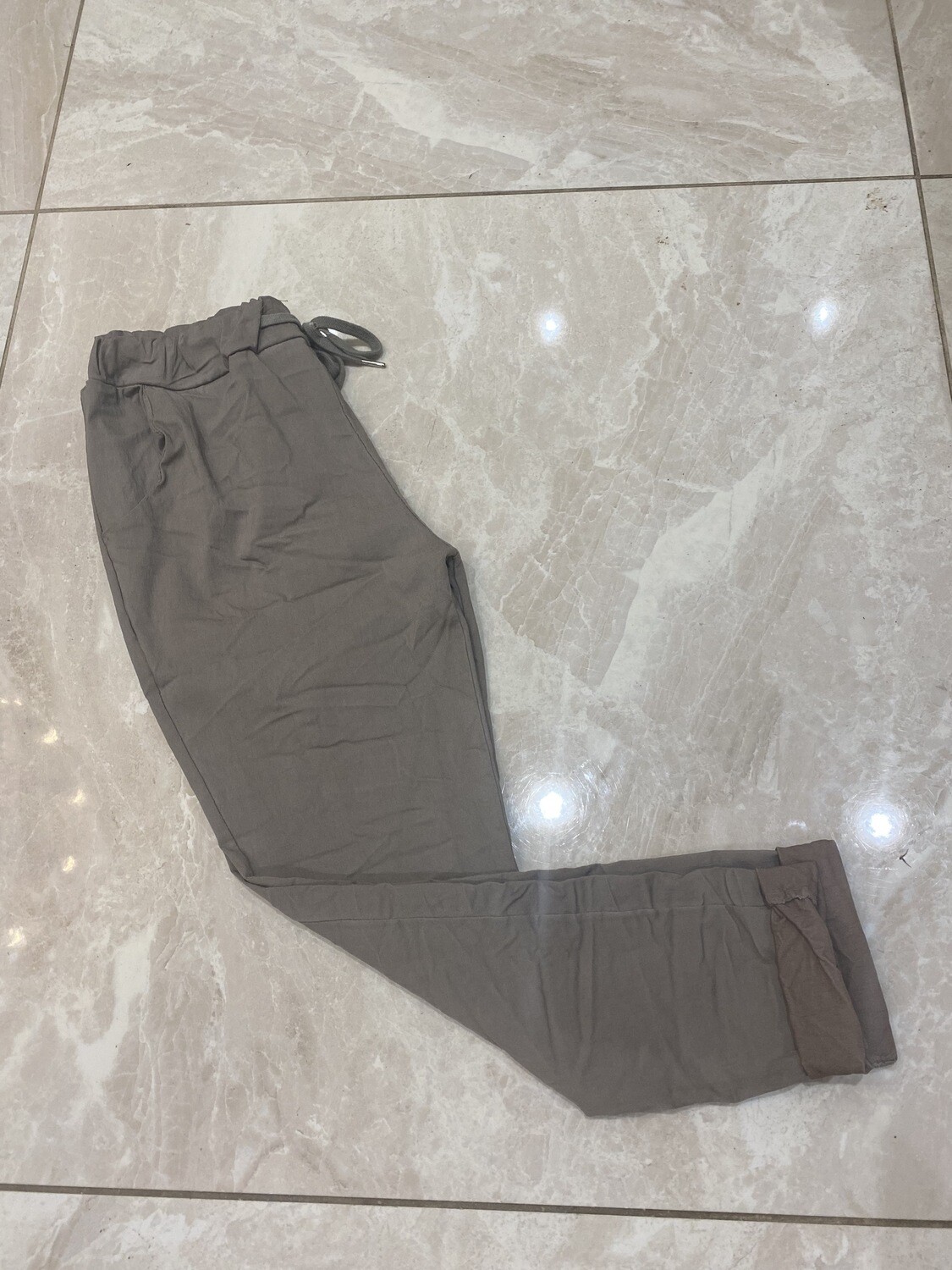 Magic Trousers (mocha)