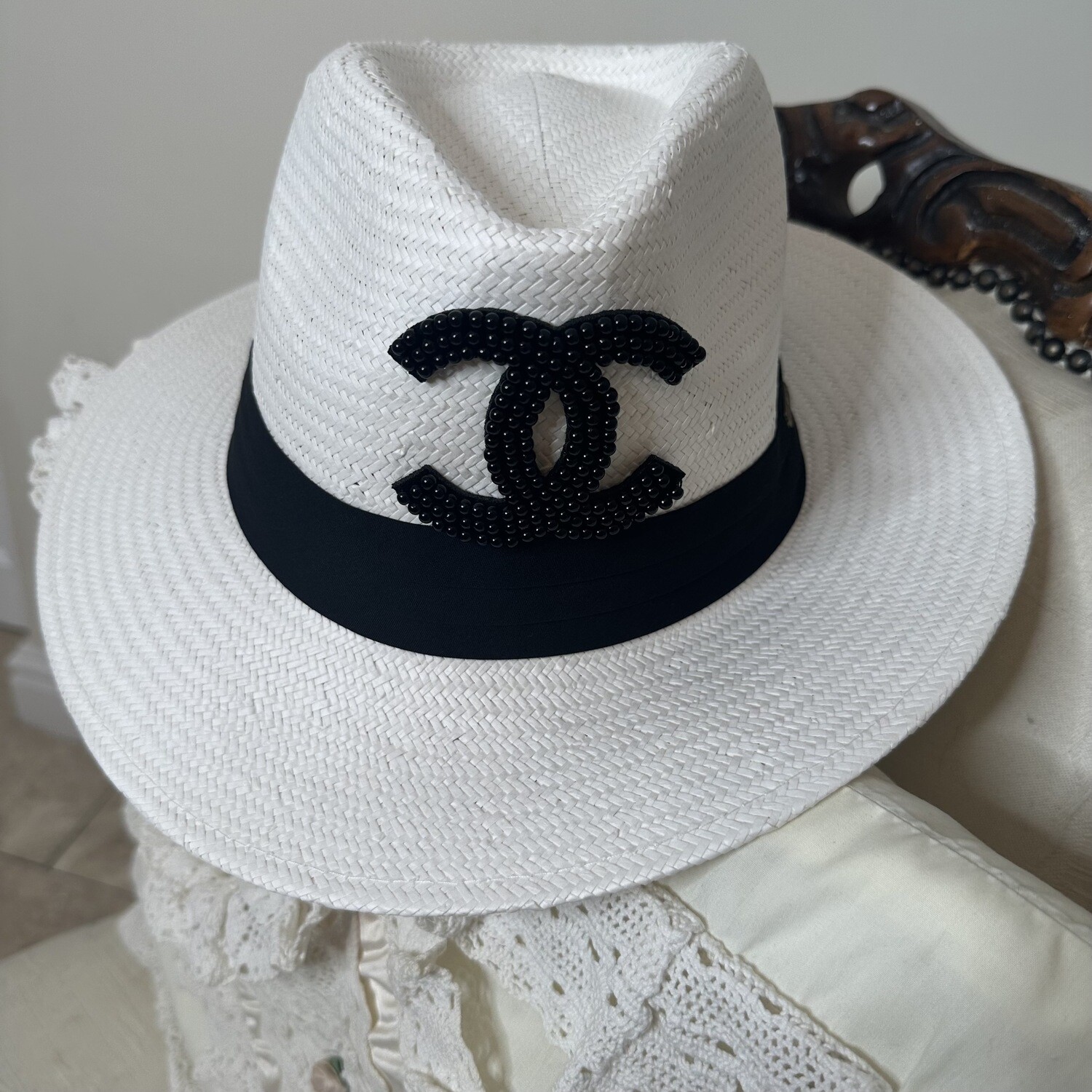 Fedora (white)