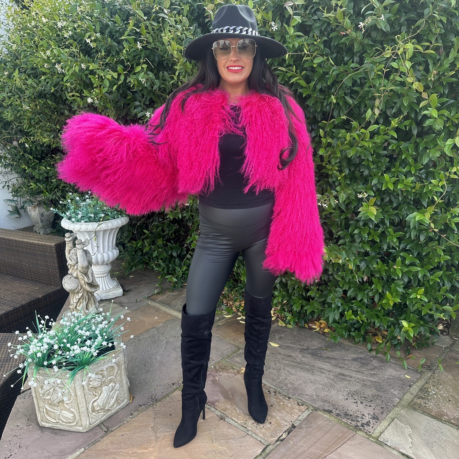 Crop Mongolian (hot pink)