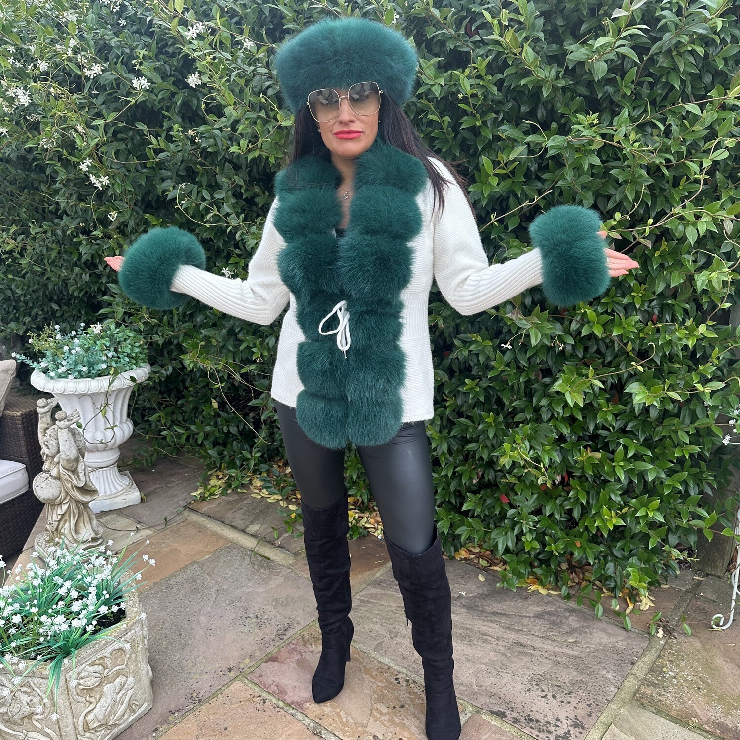 Short Knit &amp; Fox Fur Cardigan (white &amp; emerald)