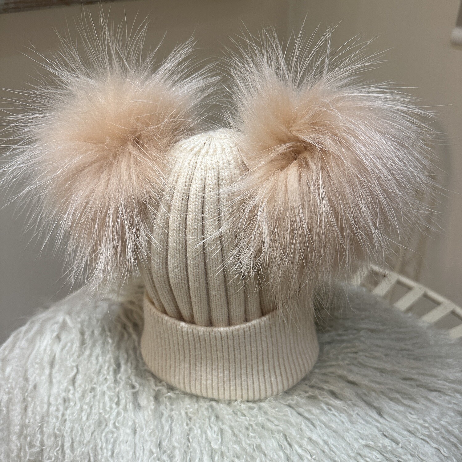 Extra Large Double Pom Pom (beige)