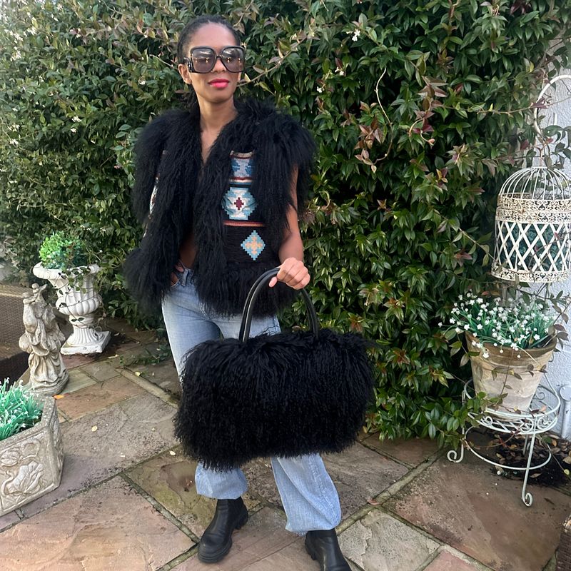 Jas Exclusive Fur Bag (black)