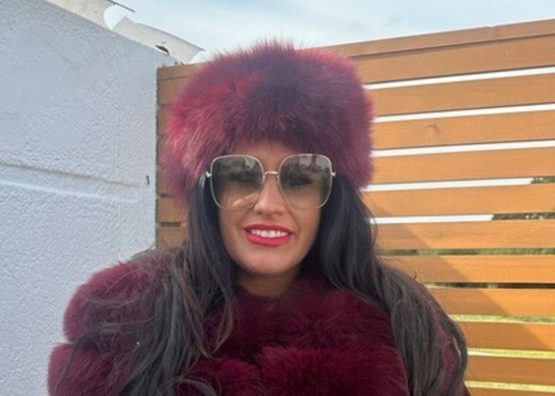 Fox Fur Headband (Burgundy)