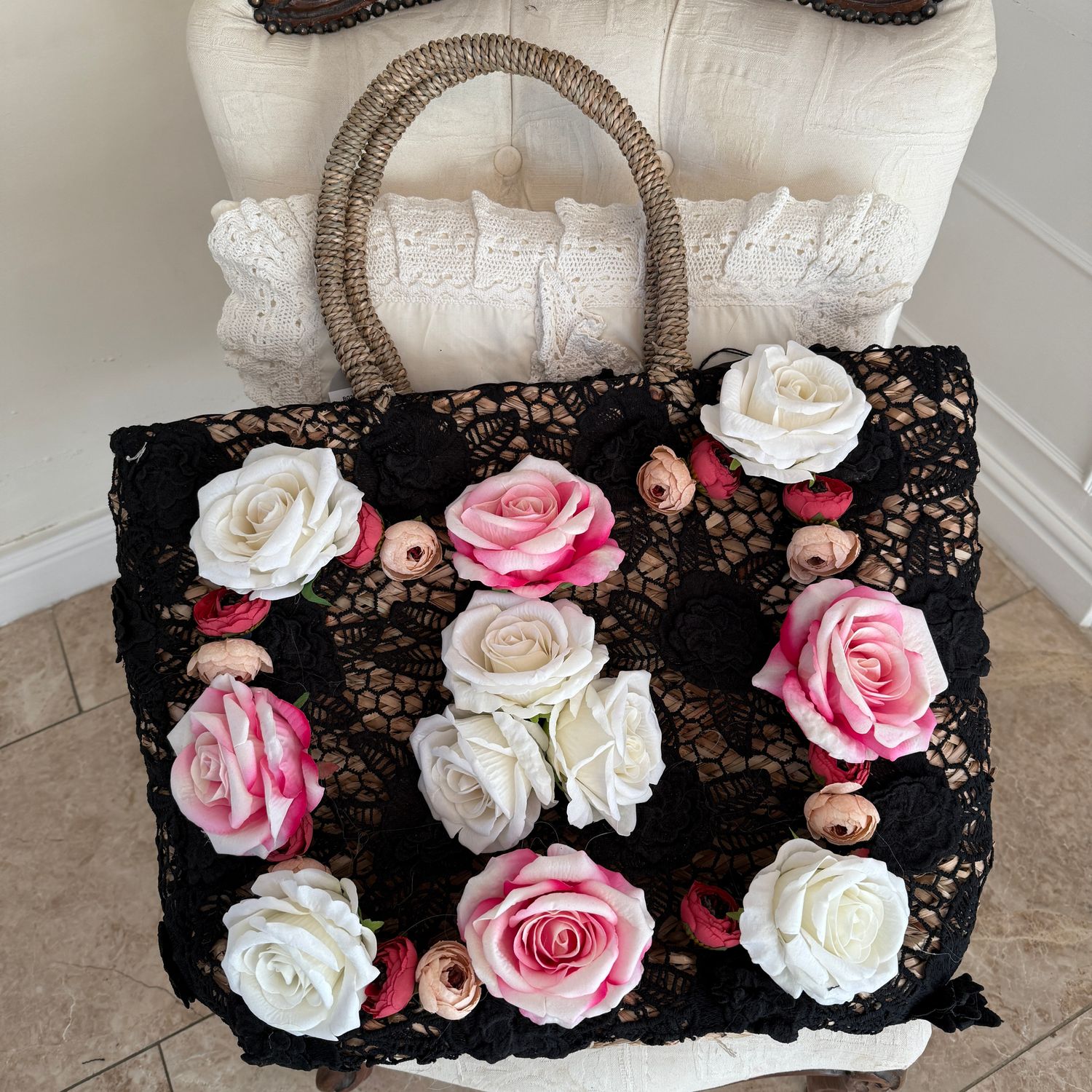 Roses (black)