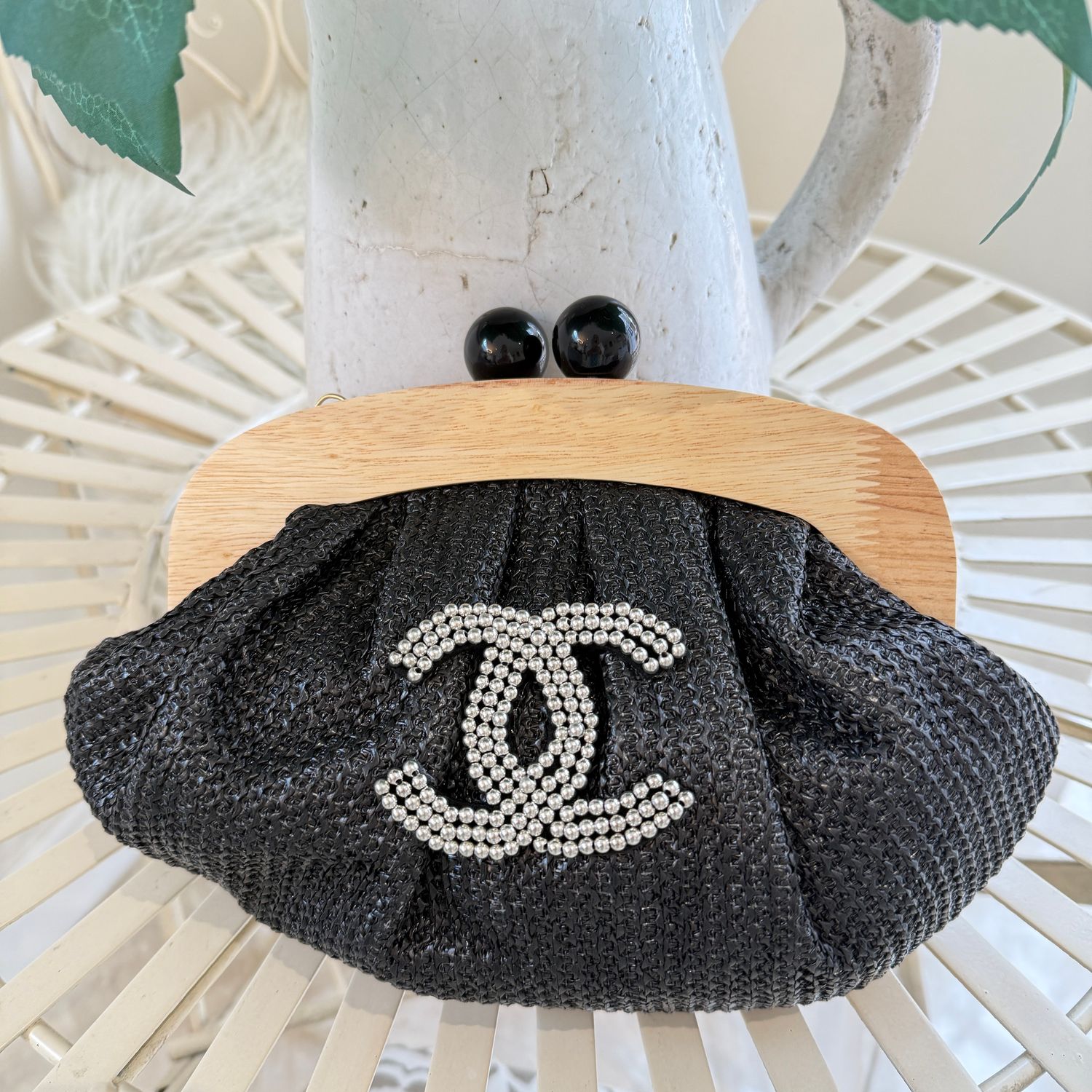 Gigi (black)