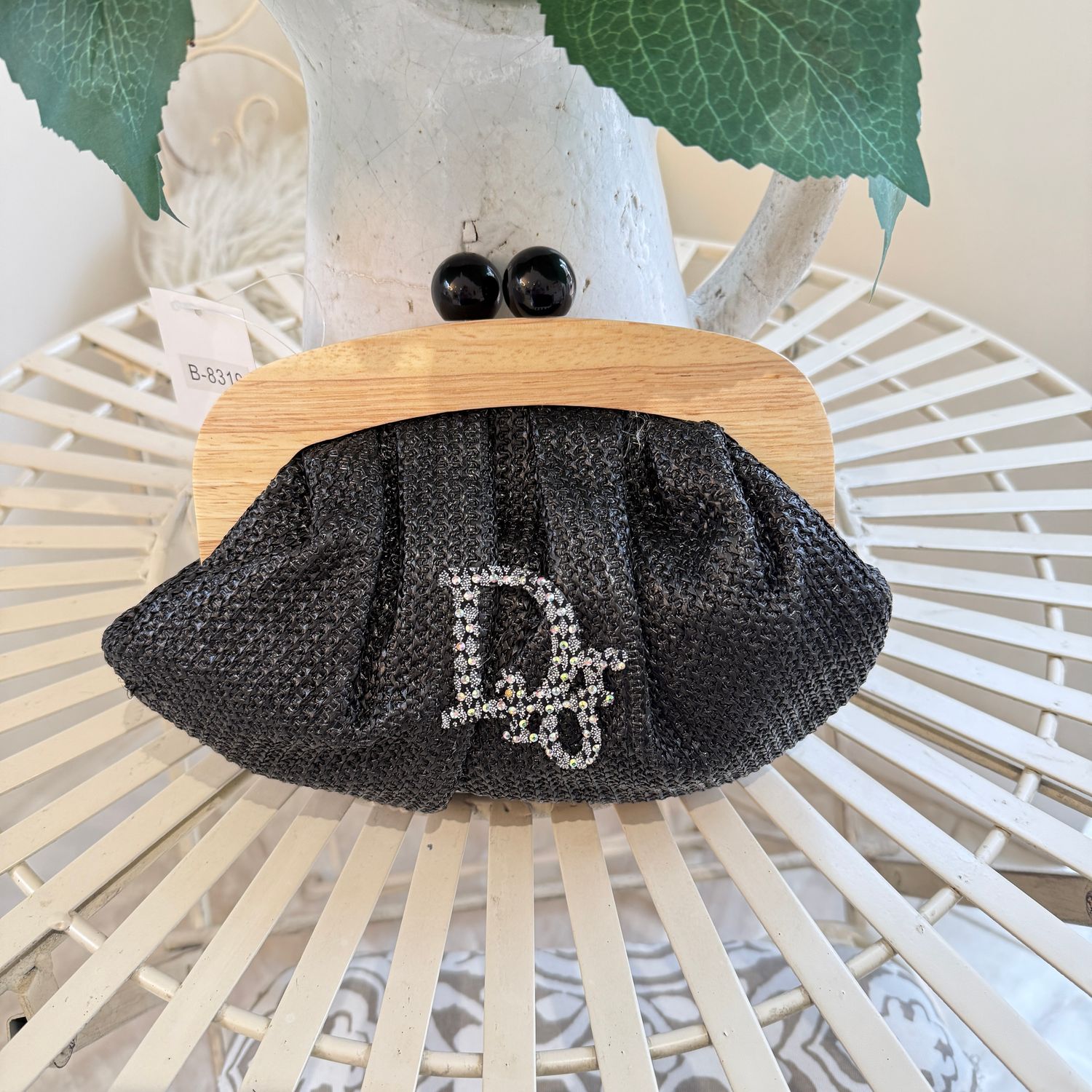 Gigi (black)