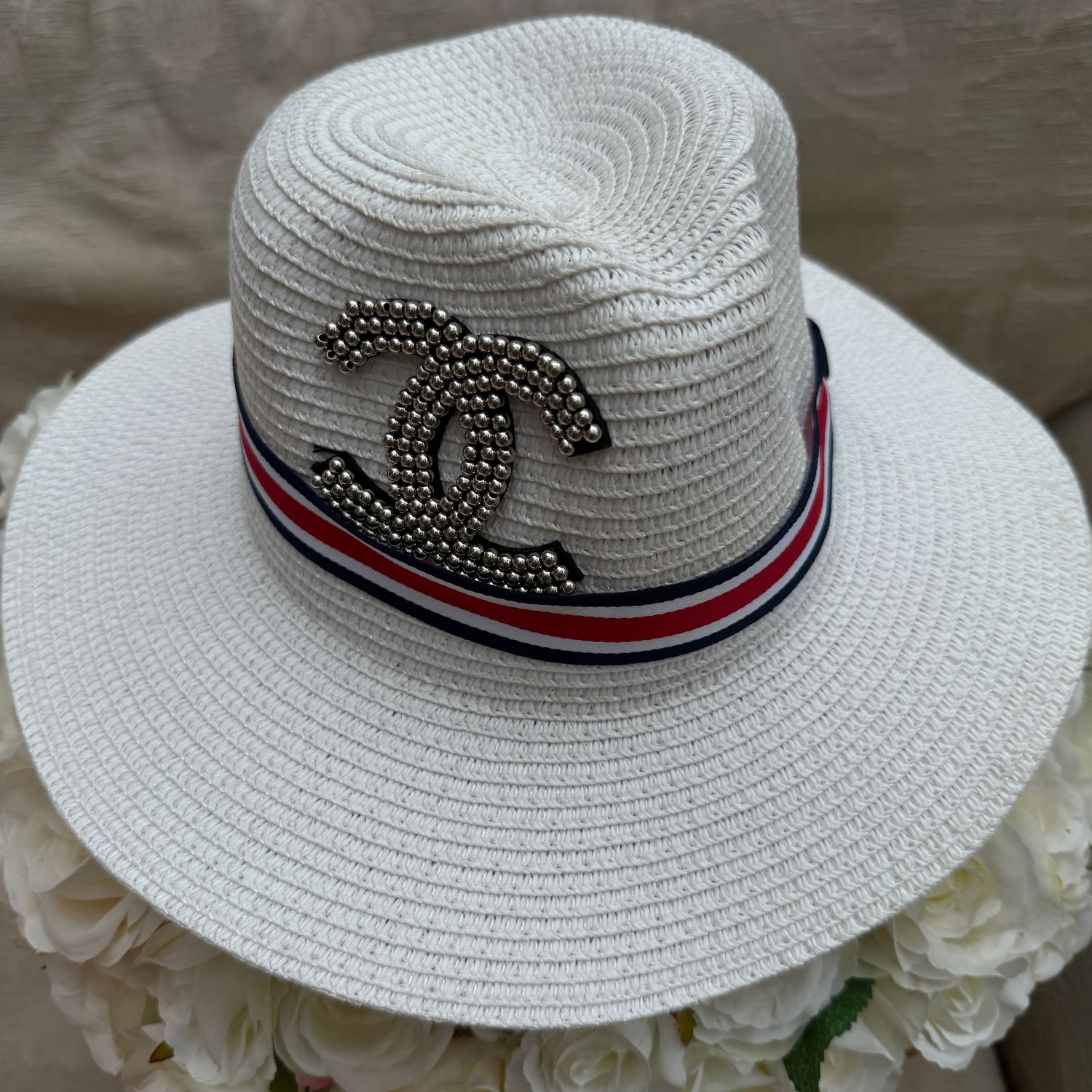 Fedora (white )