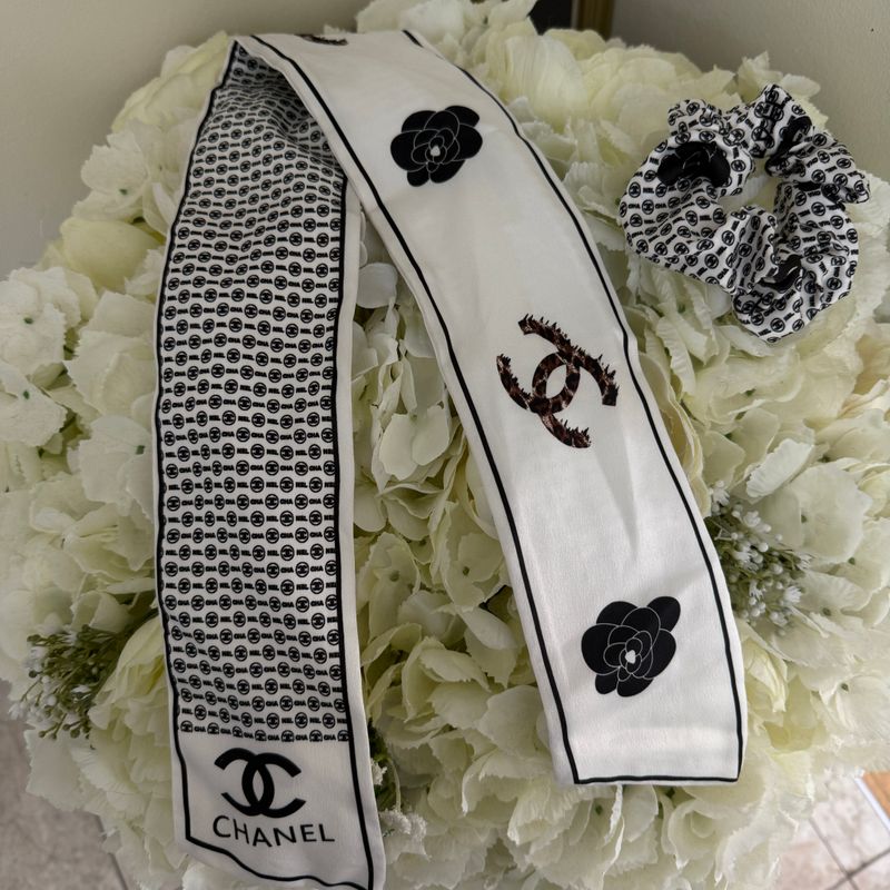 Elegant Neck / Head scarf