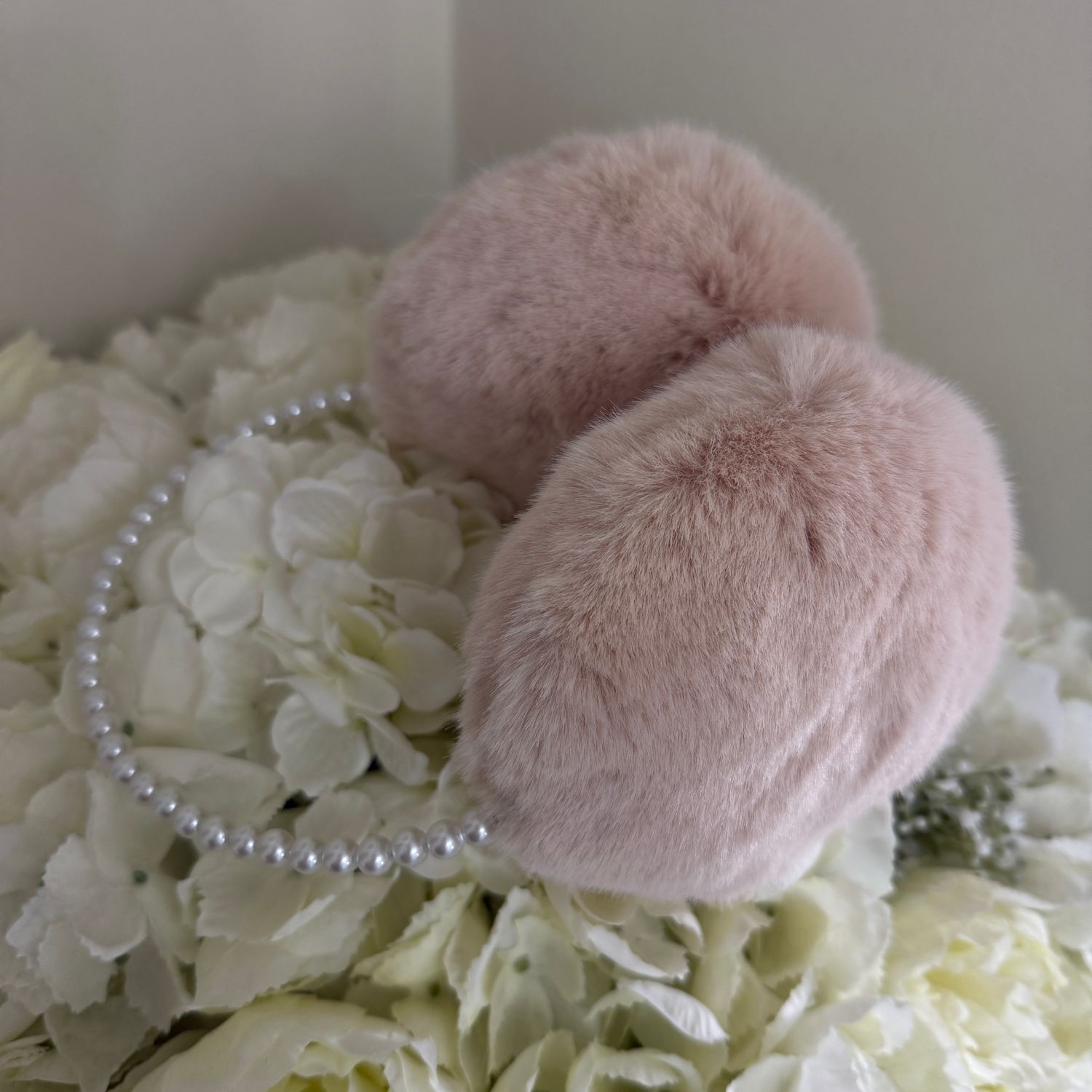 Pearl Ear Muff ( beige )