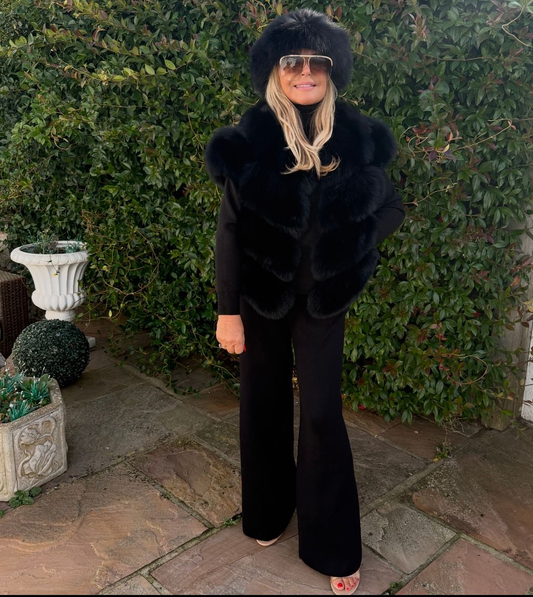 Fox Fur Gilet ( black)