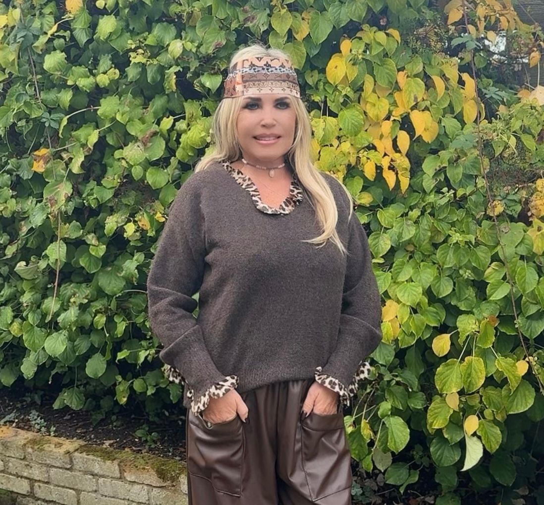 Leopard Knit ( chocolate )