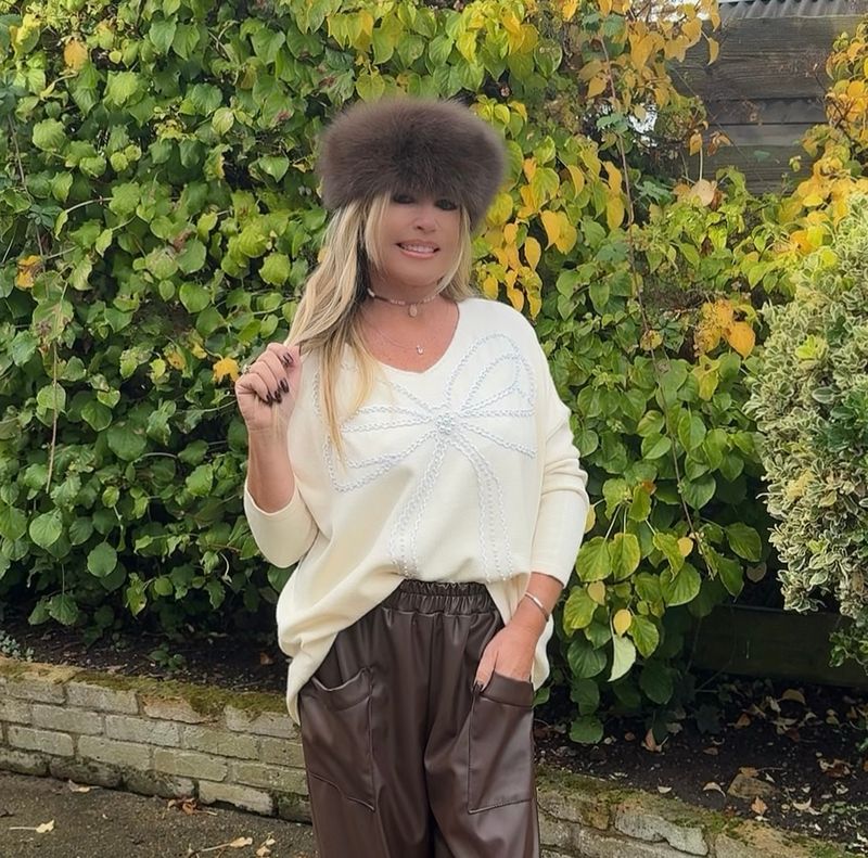 Pearl Bow ( buttermilk)