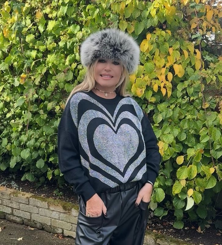 Super Sparkly ( black)