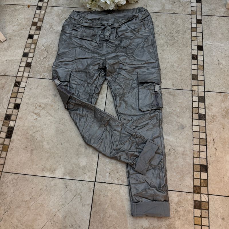 Diamond Buckle Leather Look Magic Trouser ( metal)