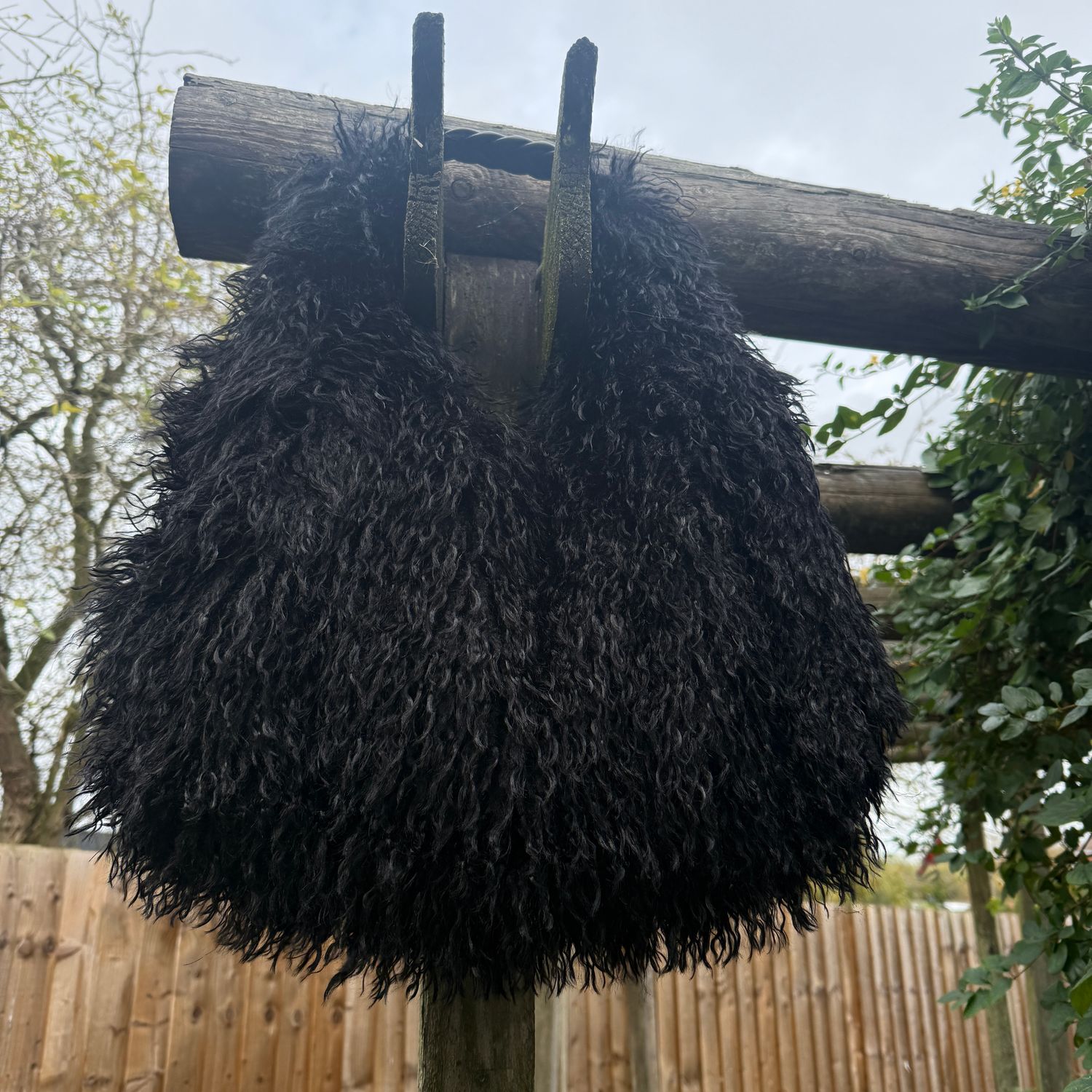 Mongolian Fur Bag ( black)