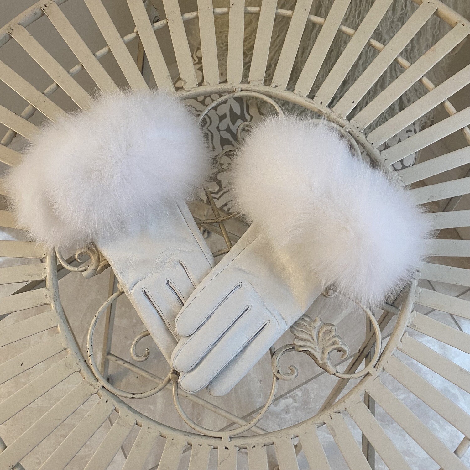 Leather &amp; Fox Fur Gloves (white &amp; white )