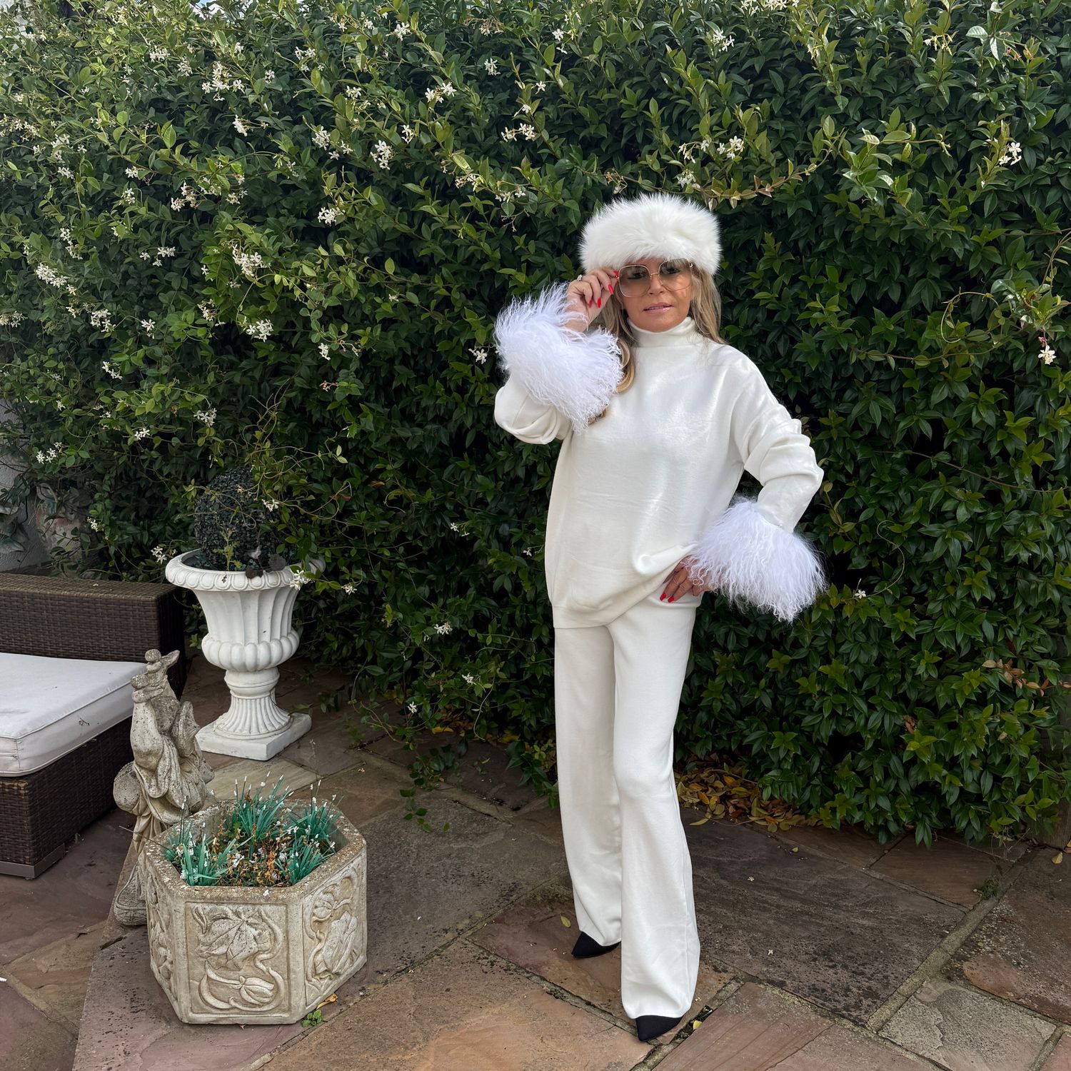 Mongolian Fur Lounge Set (winter white )