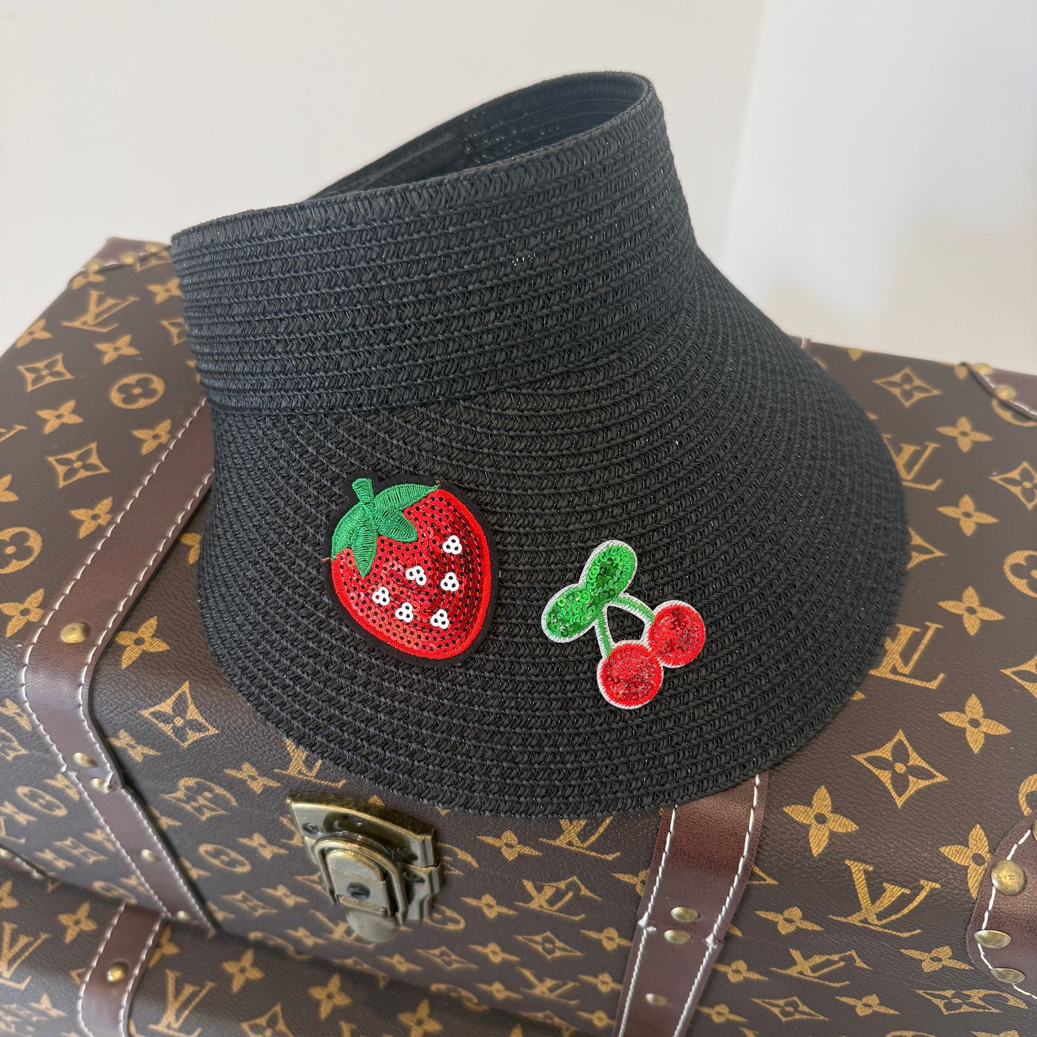 Cherry Visor (black)