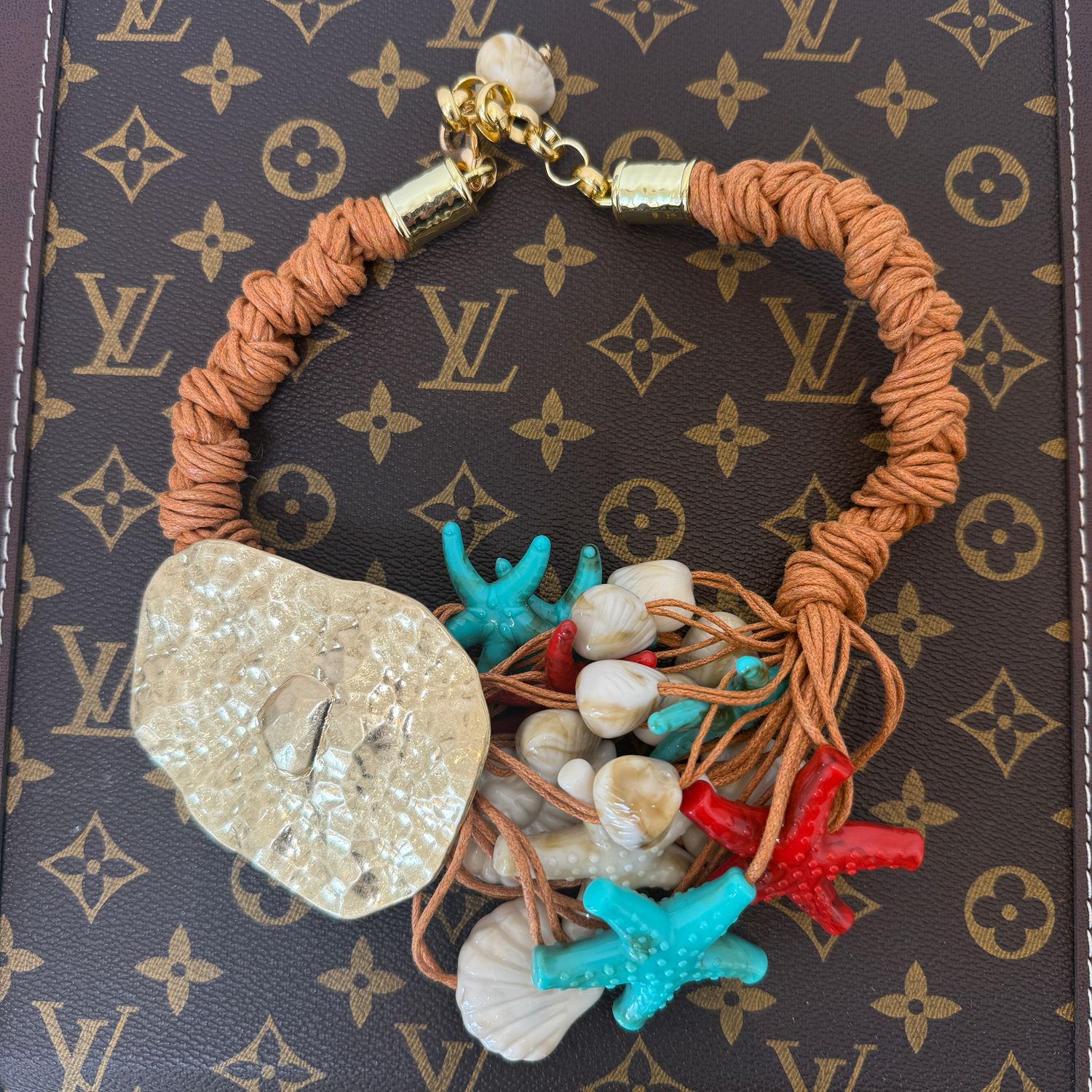 Chunky Starfish &amp; Gold Necklace