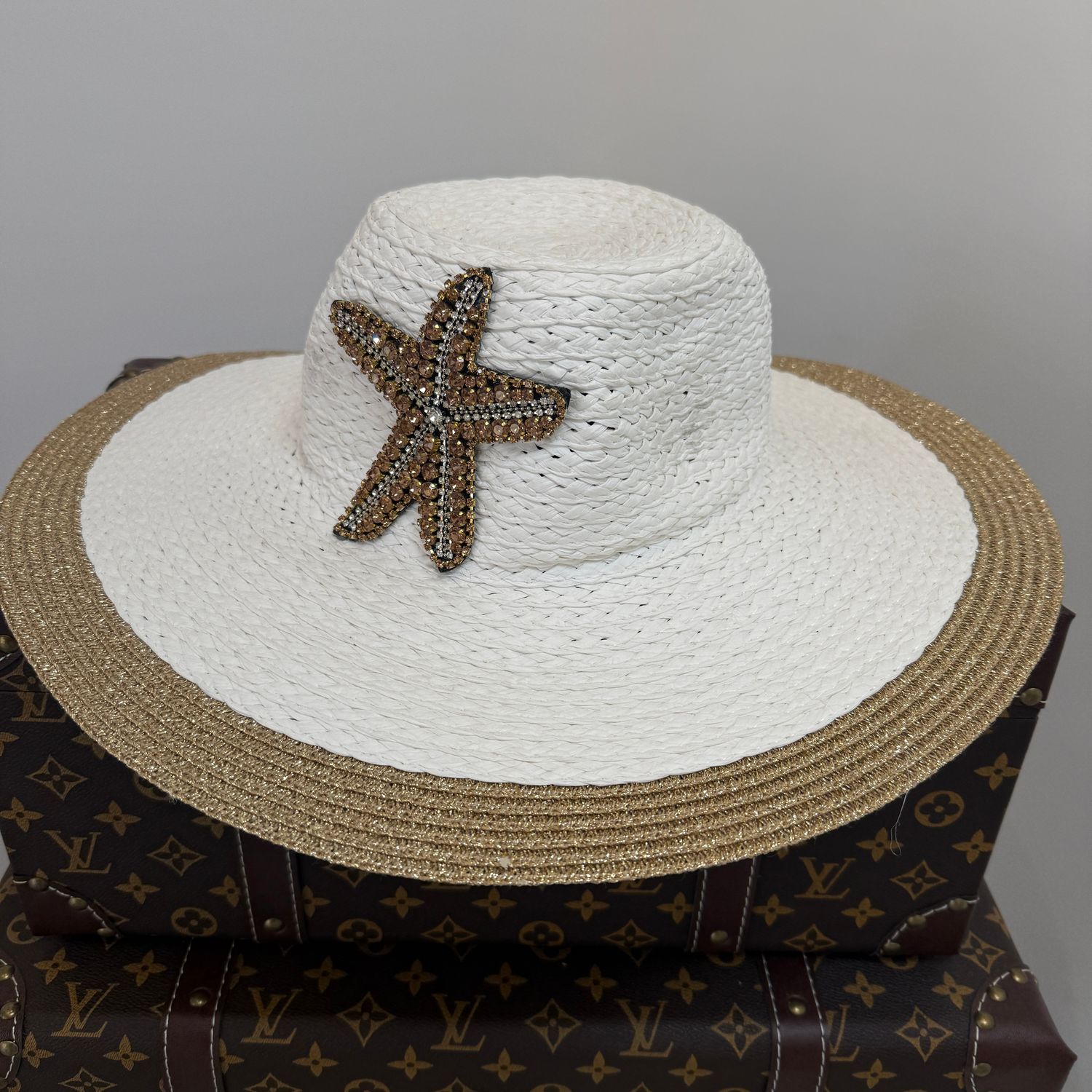 Sun Hat ( white &amp; gold)