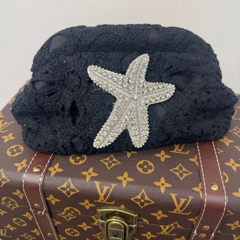 Crochet Clutch (black)