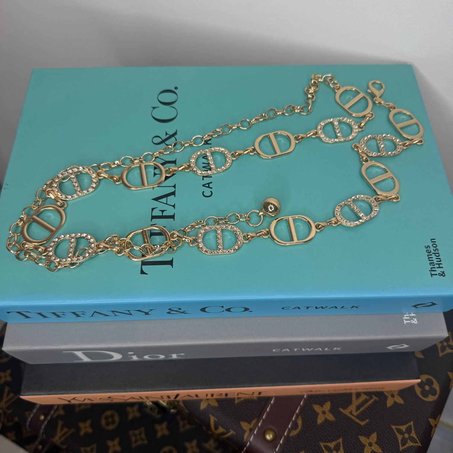 CD Chain Belt
