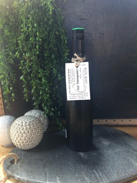 Blue Mini Chardonnay (750ml)
